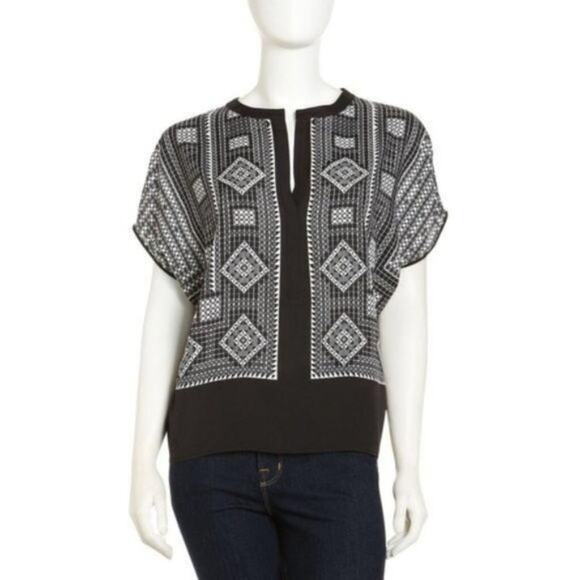 BCBG MaxAzira 'Ayanna' Geometric Print Boho Scarf Blouse Black/White size XS - Picture 3 of 10